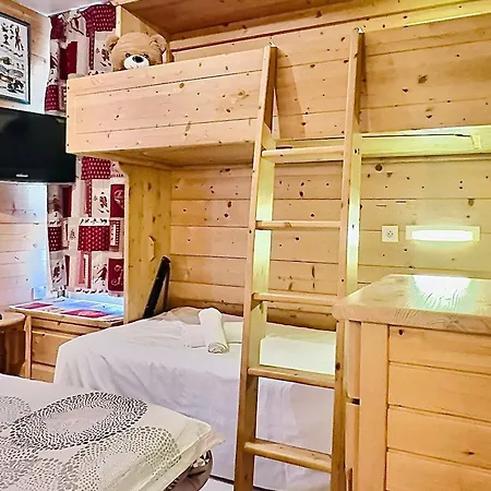 Pour 4 Avec Balcon A Tignes-le Lavachet - Fr-1-411-746 * Tignes